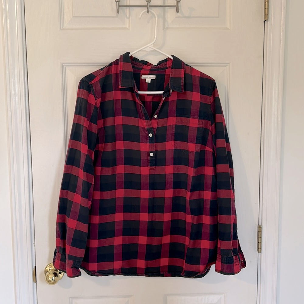 Gap Maternity Plaid Half Button Up